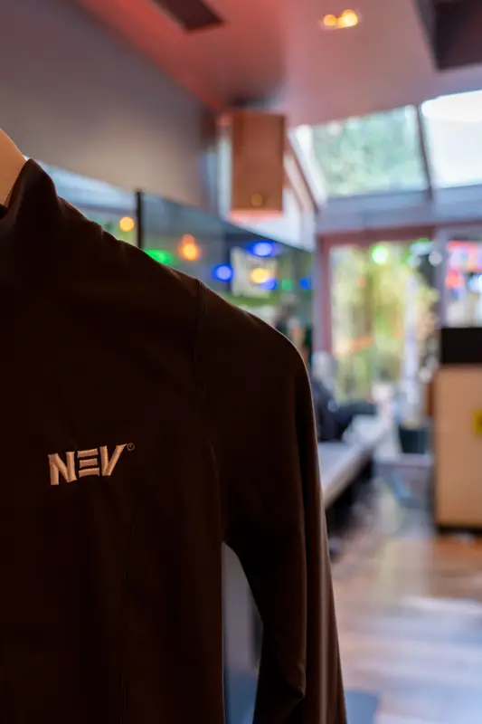 NEV®
