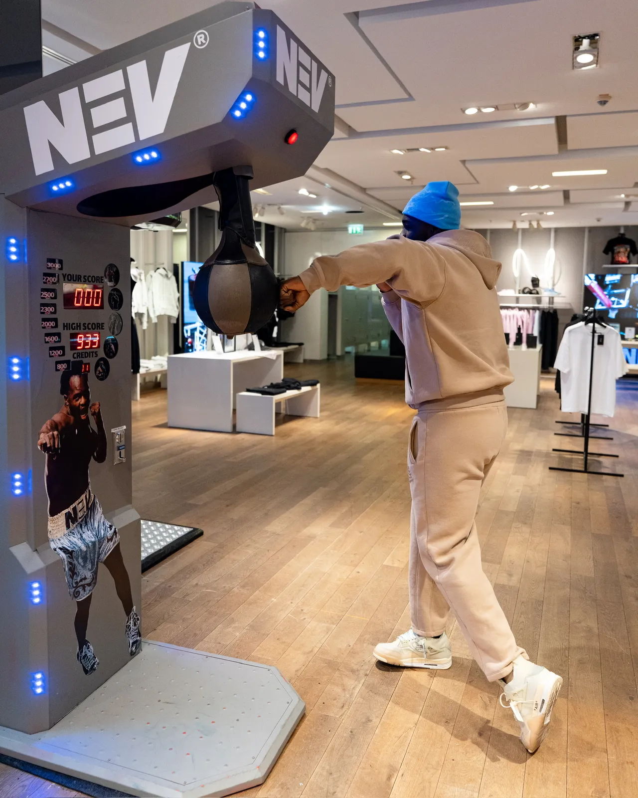 Brand-Fläche: NEV Box-Automat